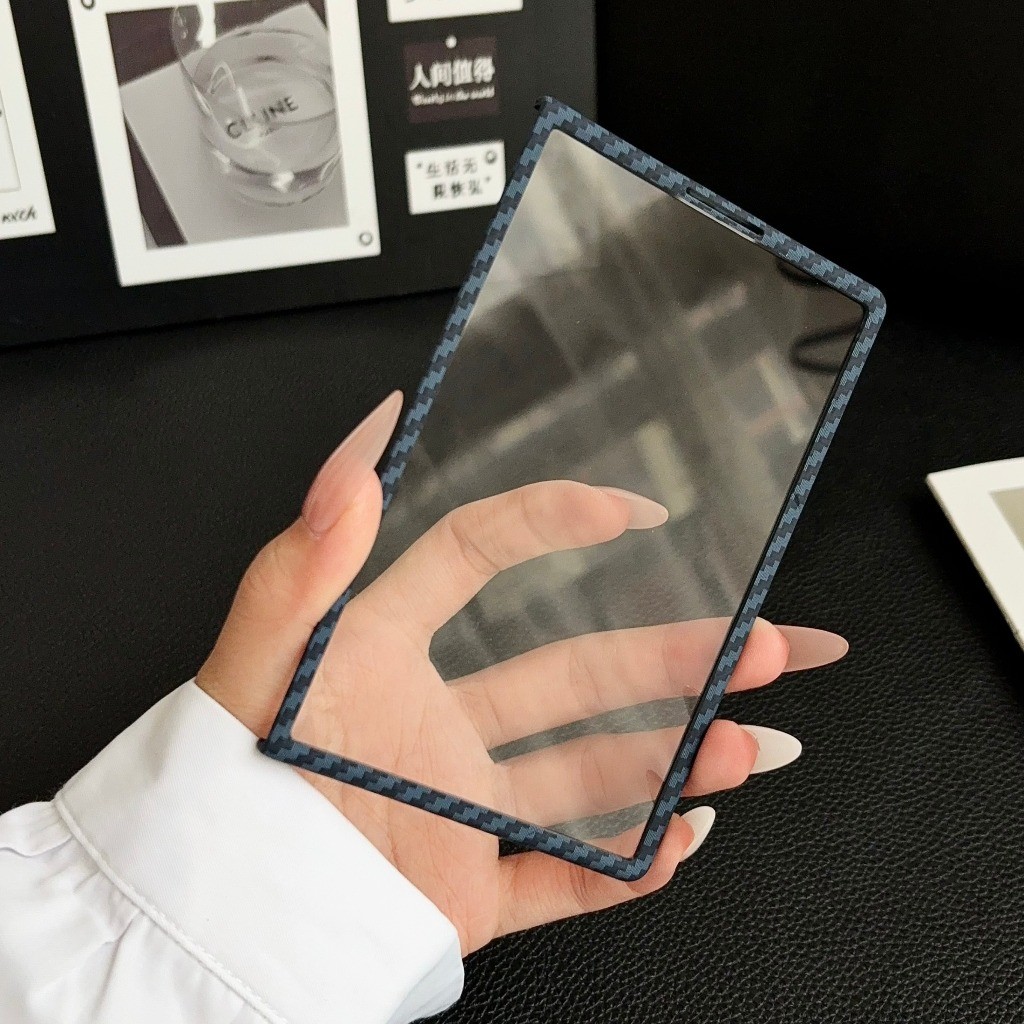 Etui na telefon z włókna węglo – Tempered Glass Screen recenzja i cena